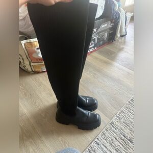 Women’s knee high stylish boots!